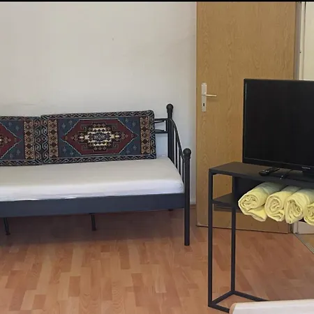 Harsdoerffer Apartment *